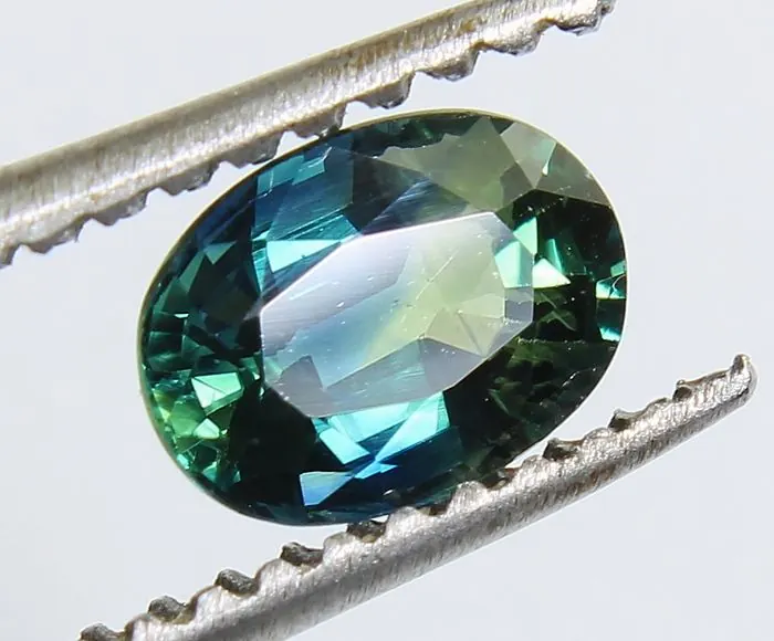 SA-04_Saphire multicol oval 1,14ct Ceylon AGLT