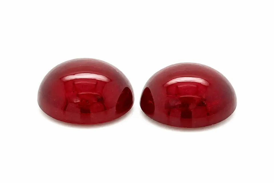 Hessonit-Granat Pärchen oval Cabochon 9,58ct rot — Aufnahme 1