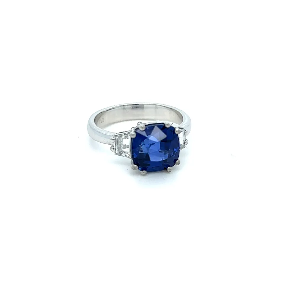 Goldring WG750 Damen mit 3,99ct blauem Saphir + 2 Diamanten 0,53ct (G+/VS+) — Aufnahme 5