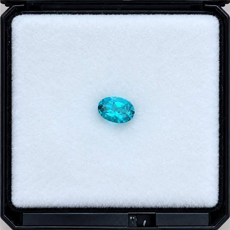 Paraiba-Turmalin oval 0,42ct swimmingpoolblue Brasilien — Aufnahme 2