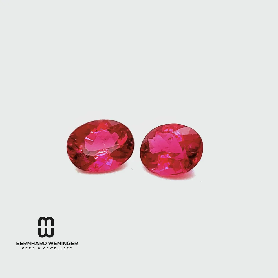 Rubellite und Tansanite - Edelsteinset für Ohrringe — Aufnahme 1