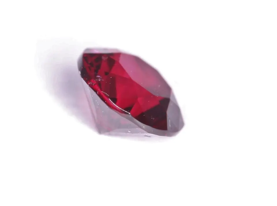 Granat (allg.), Rund, Brillantschliff, 0,46 ct, Namibia