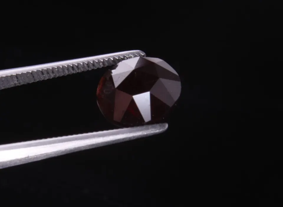 Almandin, Rund, 9,00 ct, Österreich