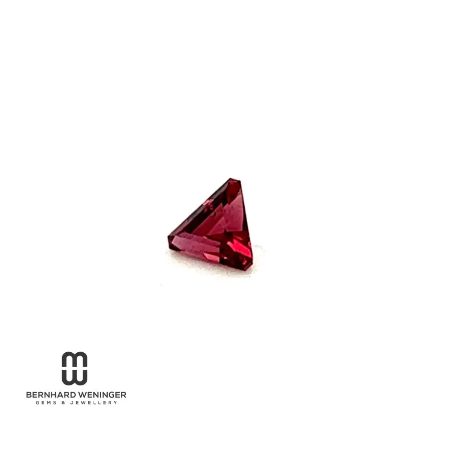 Rhodolith, Trilliant, facettiert, 0,56 ct, 5,00x5,00x3,26 mm