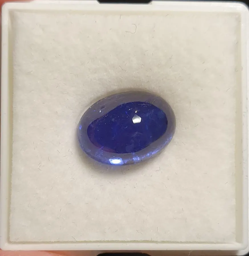 TAN-10_Tansanit_CAB 15,55ct_blau_Tansania