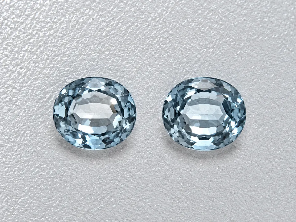 Aquamarine Set (8x6, 2 Stk.) oval facettiert 2,58ct greenish blue