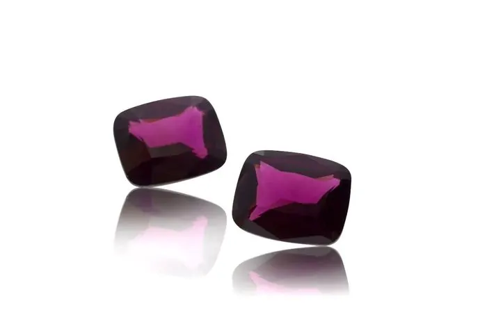 Granat (allg.), Kissen, facettiert, 7,35 ct, ca.10x8 mm, Indien
