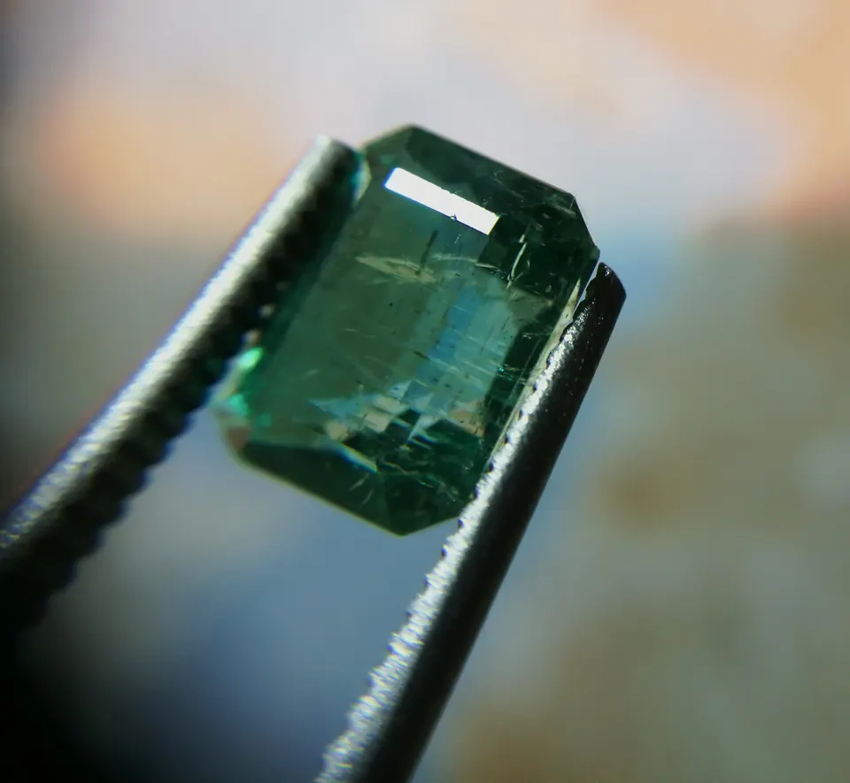 Smaragd emerald cut 2,03ct green Sambia