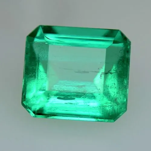 Smaragd, Smaragdschliff (oktagon), Treppenschliff, 0,82 ct, 5,83x5,20x3,68 mm, Kolumbien