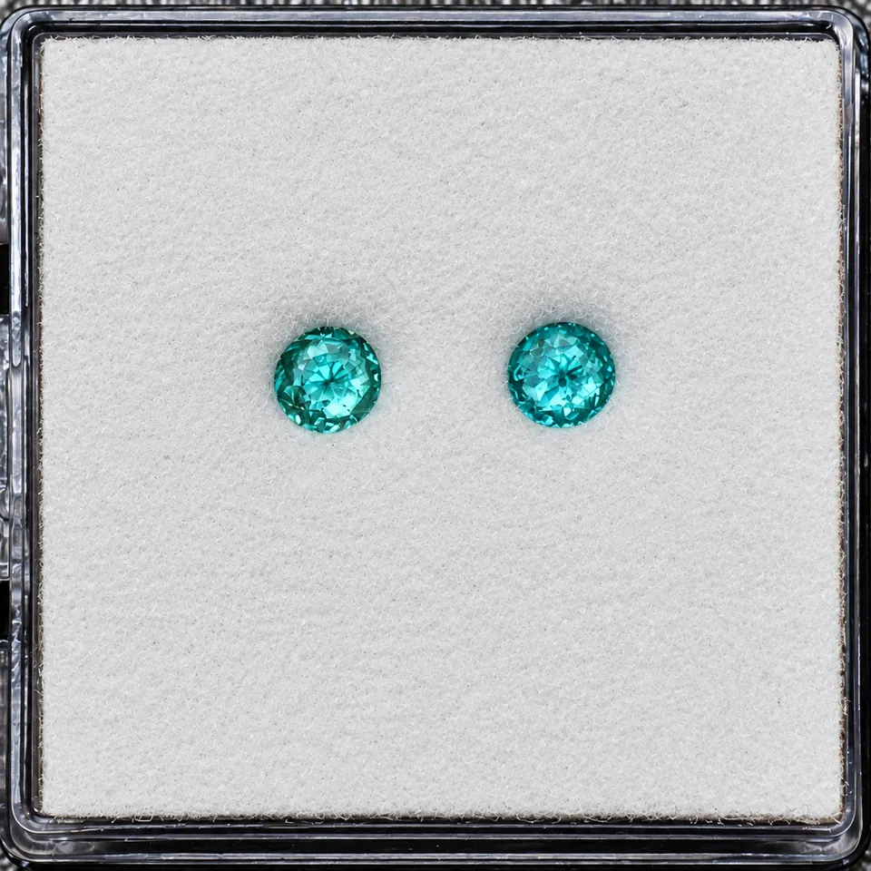 Smaragd, Rund, facettiert, 0,27 ct, d=3,4 mm, Kolumbien