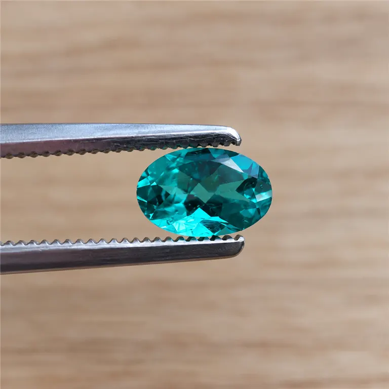 Paraiba-Turmalin oval 0,42ct swimmingpoolblue Brasilien