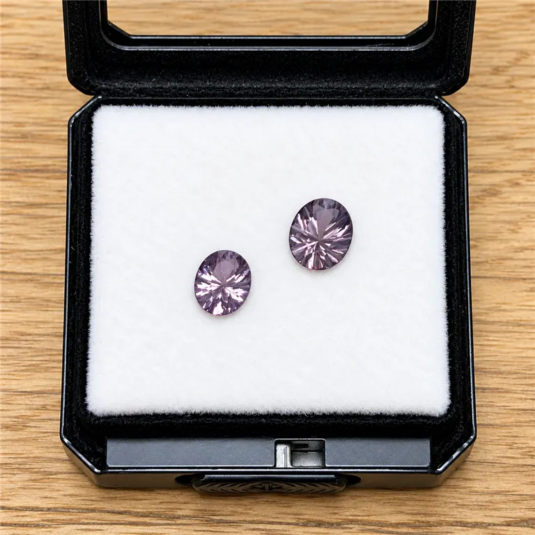 Spinell SET (2 Stk.) oval facettiert 1,91ct purplish-grey