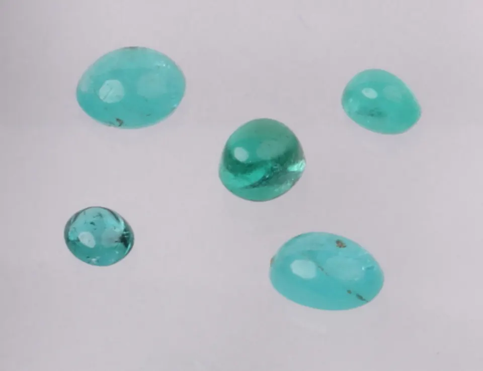 Paraiba Turmaline Brasilien oval Cabochon Ges. 1,73ct (stückweise abzugeben, Art. TUR-P24)