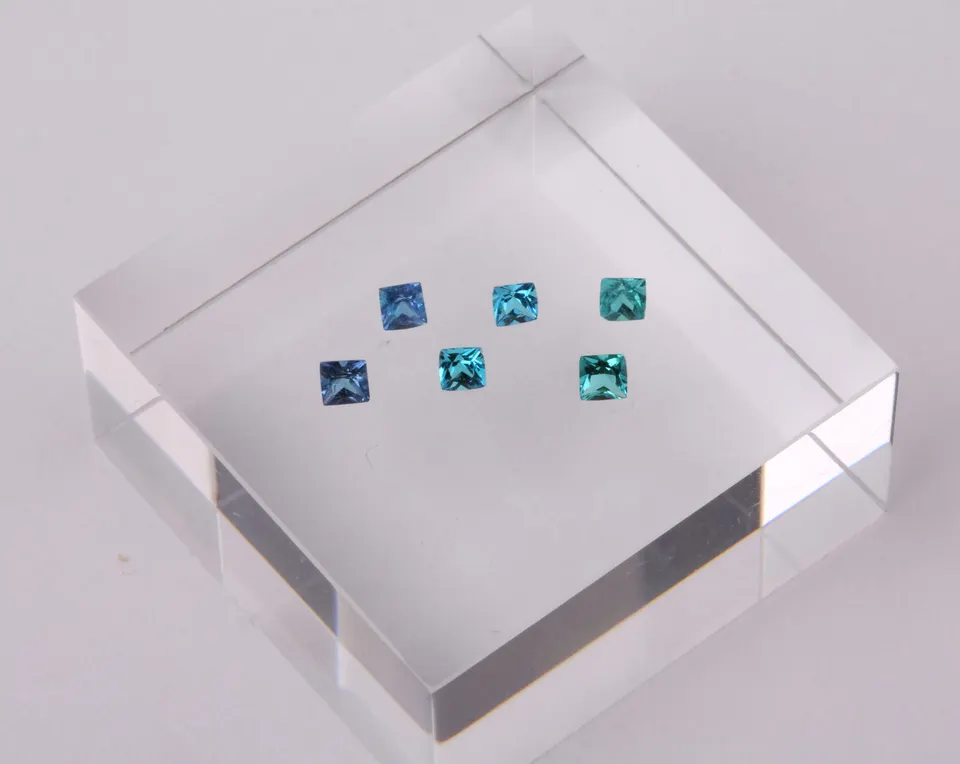 Paraiba Turmaline Brasilien Princess fac. ca 3mm - 0,96ct (paarweise abzugeben, Art. TUR-P20)