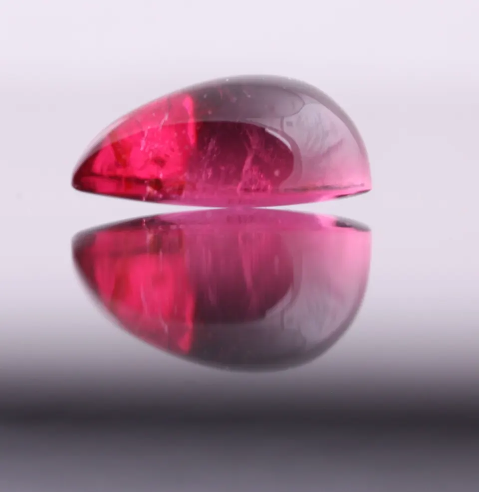 Turmalin (Rubellit) pear Cabochon 19,2x11,8mm - 13,48ct (TUR-R02) (Foto3 Komb. mit Morganit)