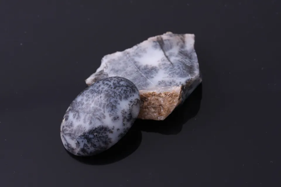 Dendritenopal aus NÖ, 12,38ct