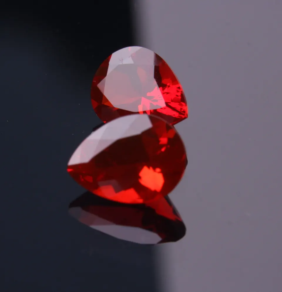 Mexikanische Feueropale Pärchen orange-rot 5,00ct