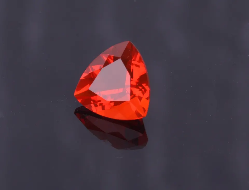 Mexikanischer Feueropal, trillion fac. orange-rot 1,77ct