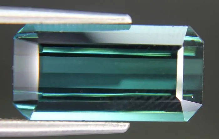 Indigolith (blauer Turmalin),Afghanistan, 6,99ct