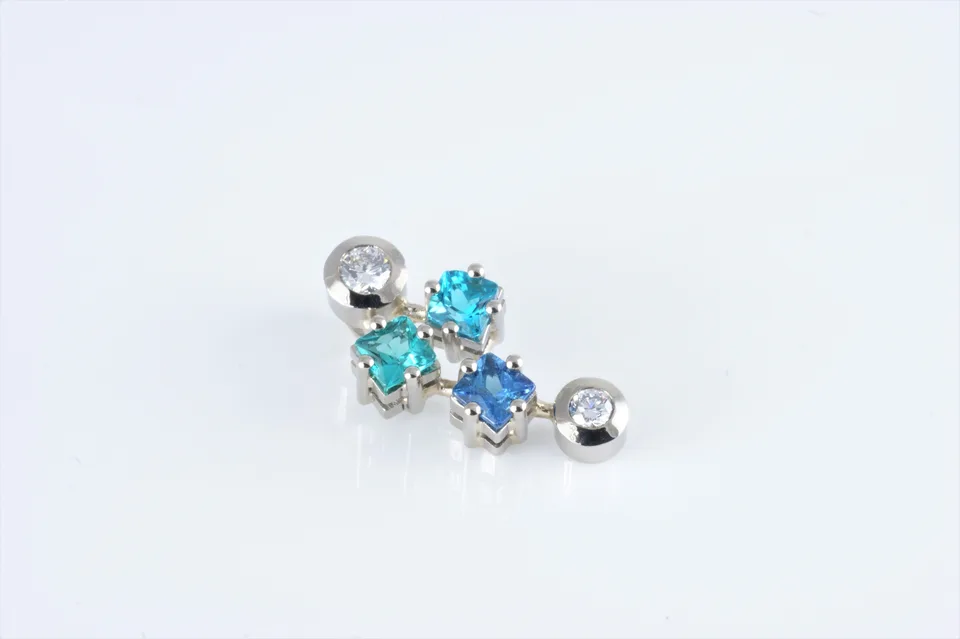 Anhänger 18kt Weissgold mit Paraiba-Turmalinen und Brillanten