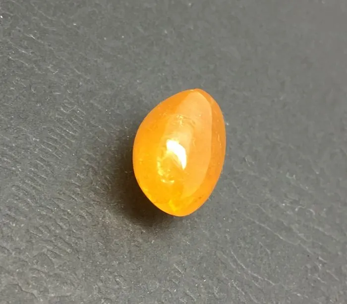 Mandaringranat oval Cabochon, 18,57ct - fantaorange